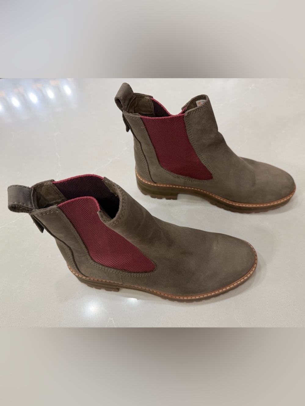 Timberland Courmayeur Valley Women’s Green Suede Chelsea Boots, 8.5